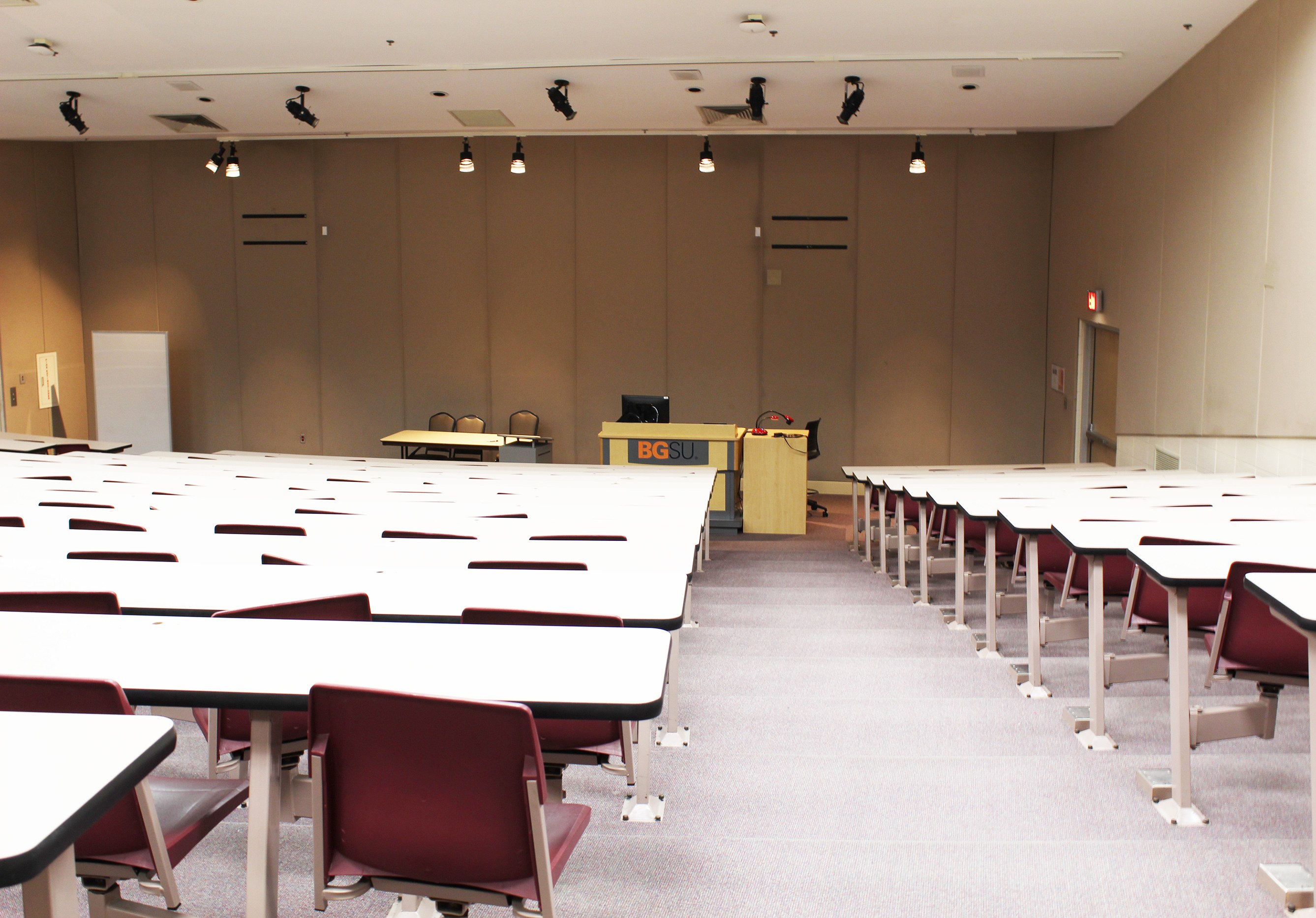olscamp 113 side classroom view