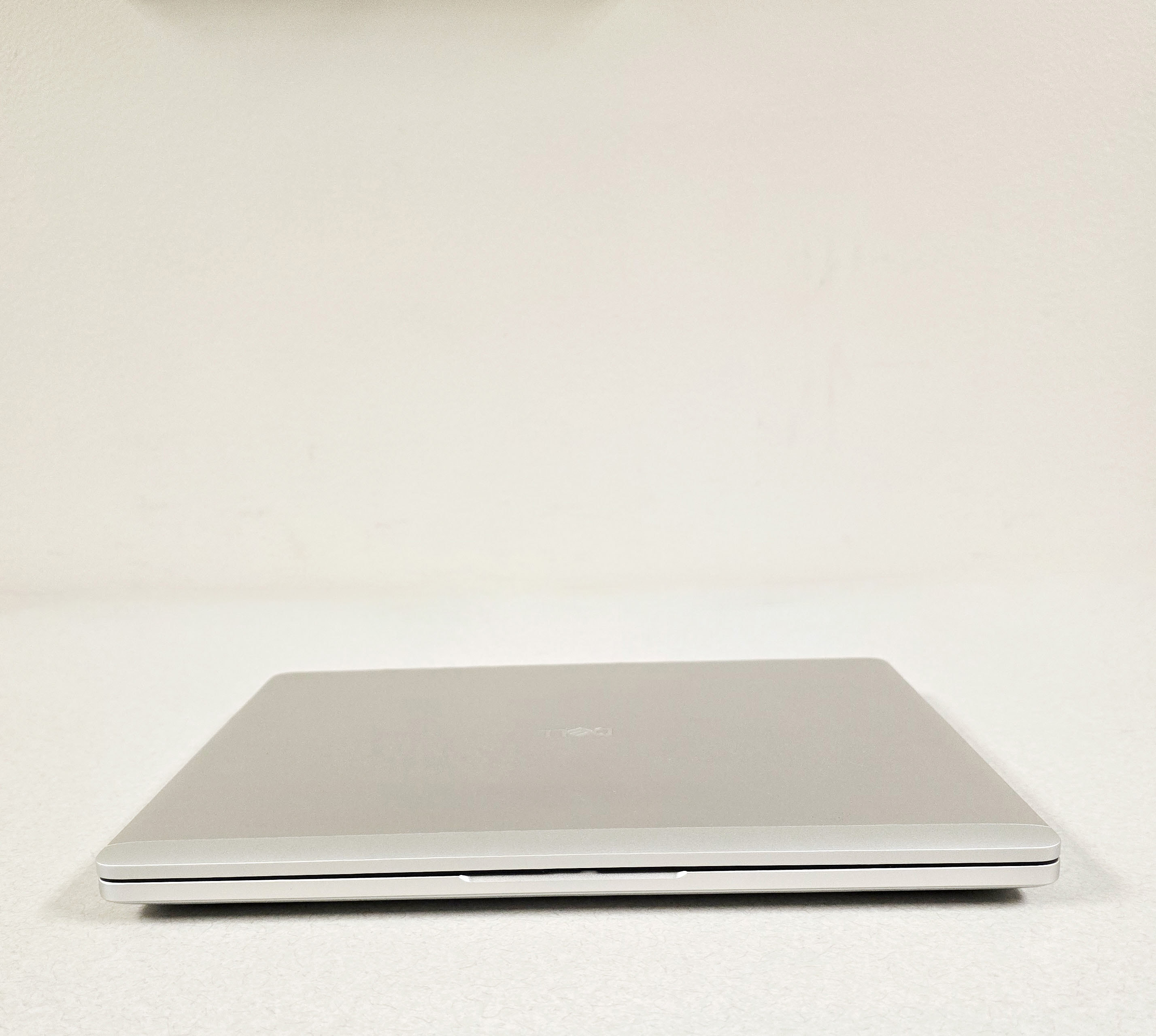 dell-pro-14-plus-front-view-closed-.jpg-fixed