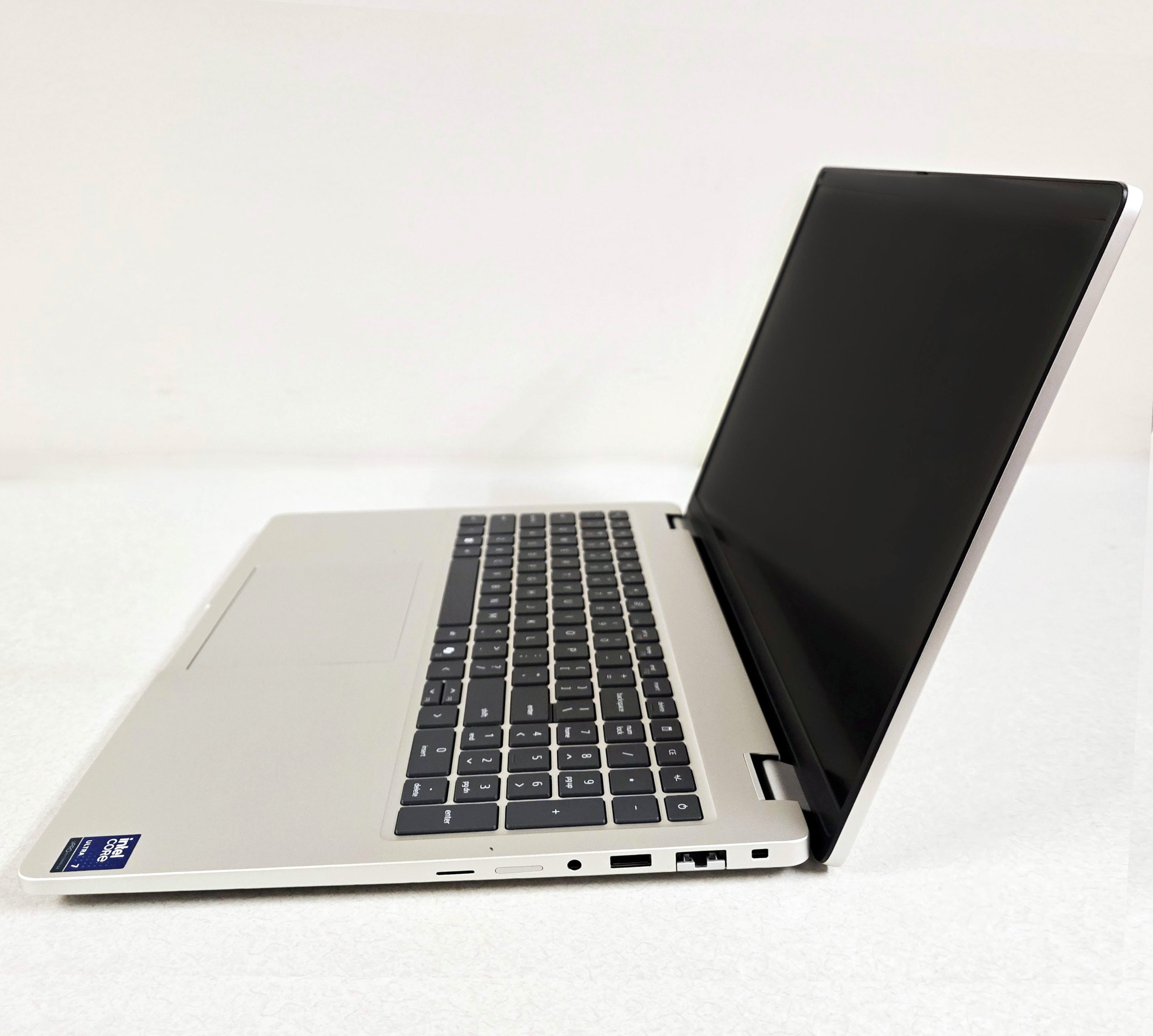 dell-pro-16-plus-side-right-view-open-.jpg-fixed