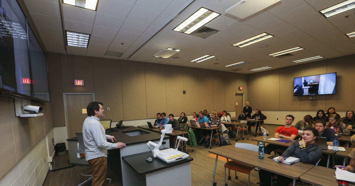 College Writing: Theory and Practice