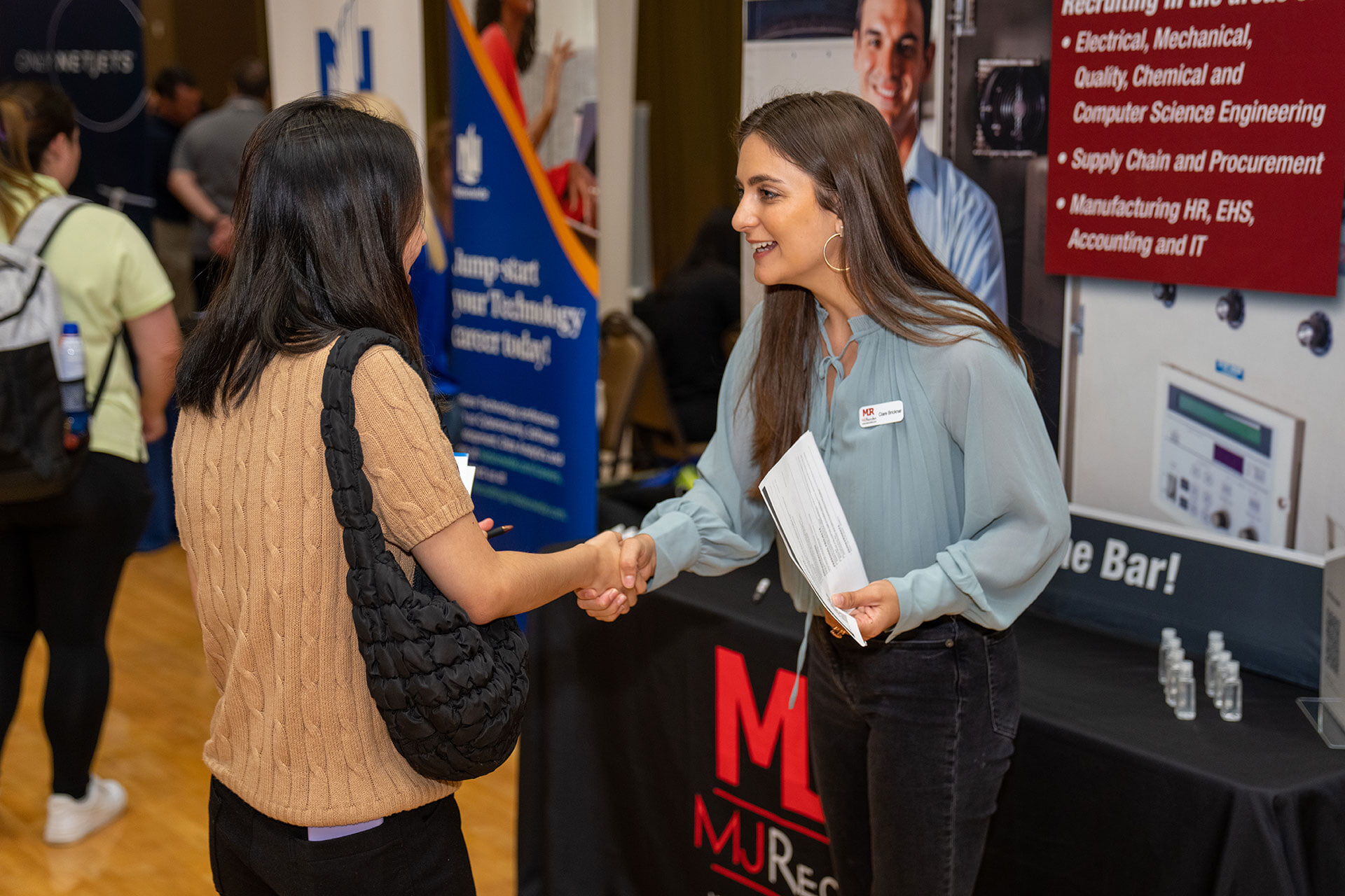 2023-10-03-kuhlin-hub-fall-2023-career-week-expo-photo-video-12-1-