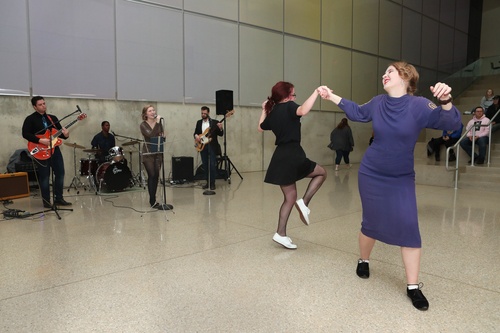 artsx dancing with band