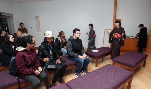 artsx people sitting