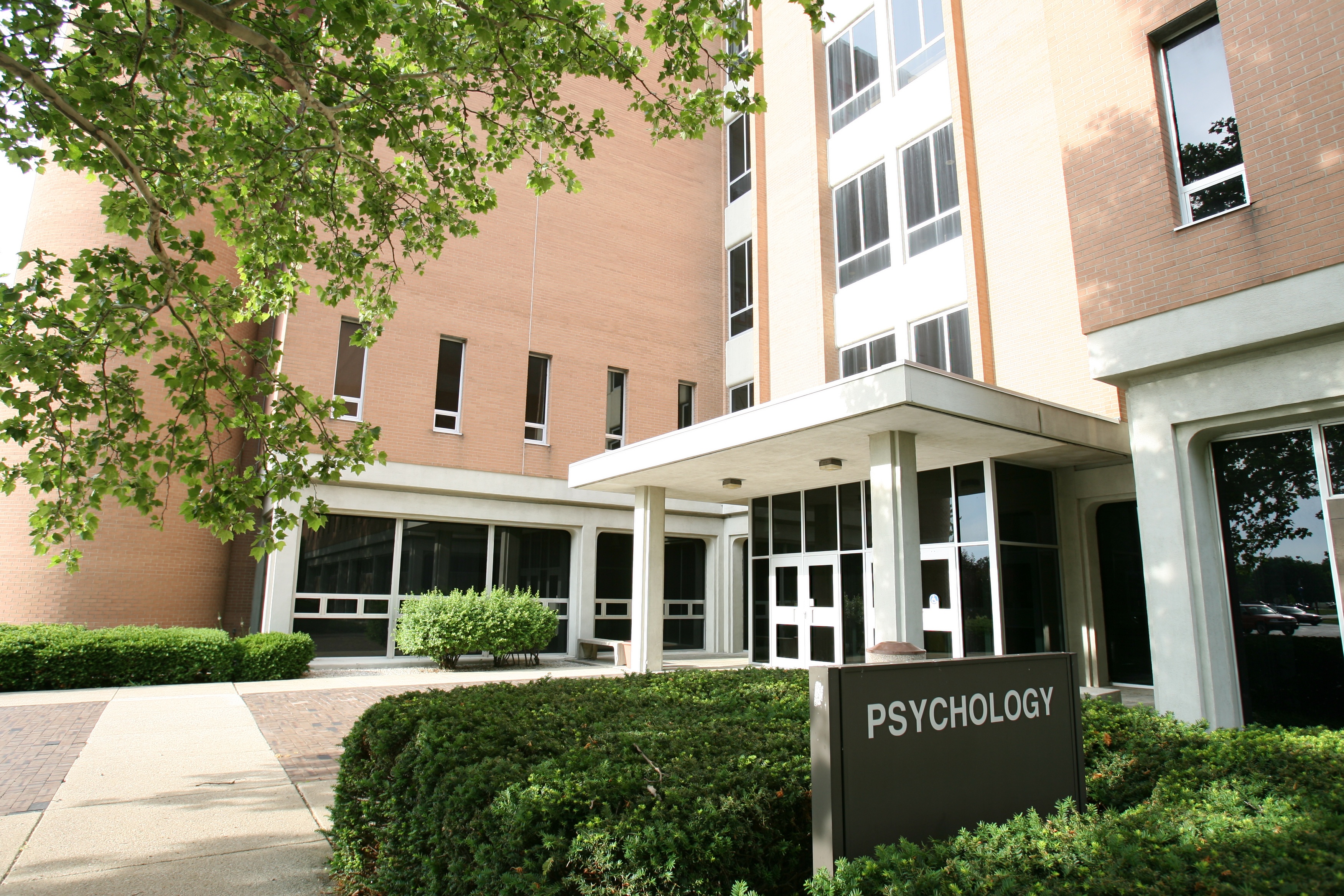 BGSU-psychology-building