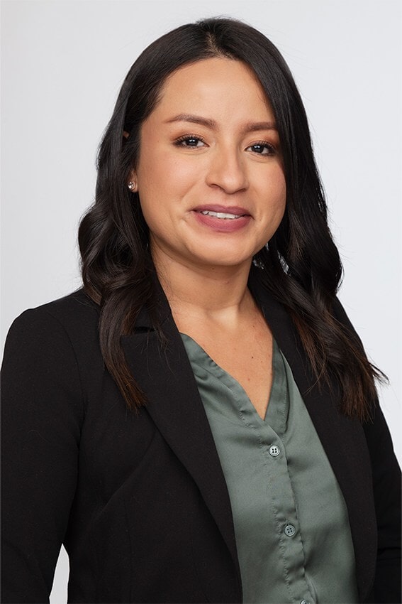 headshot Lizabeth Chavez