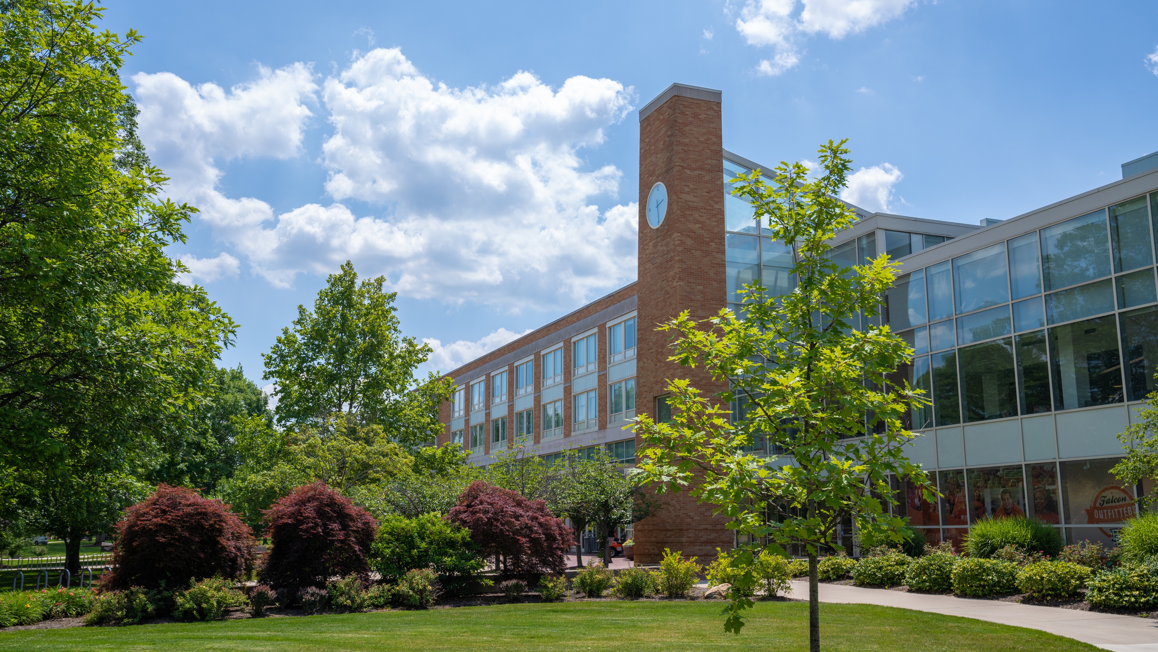 Summer Campus Features