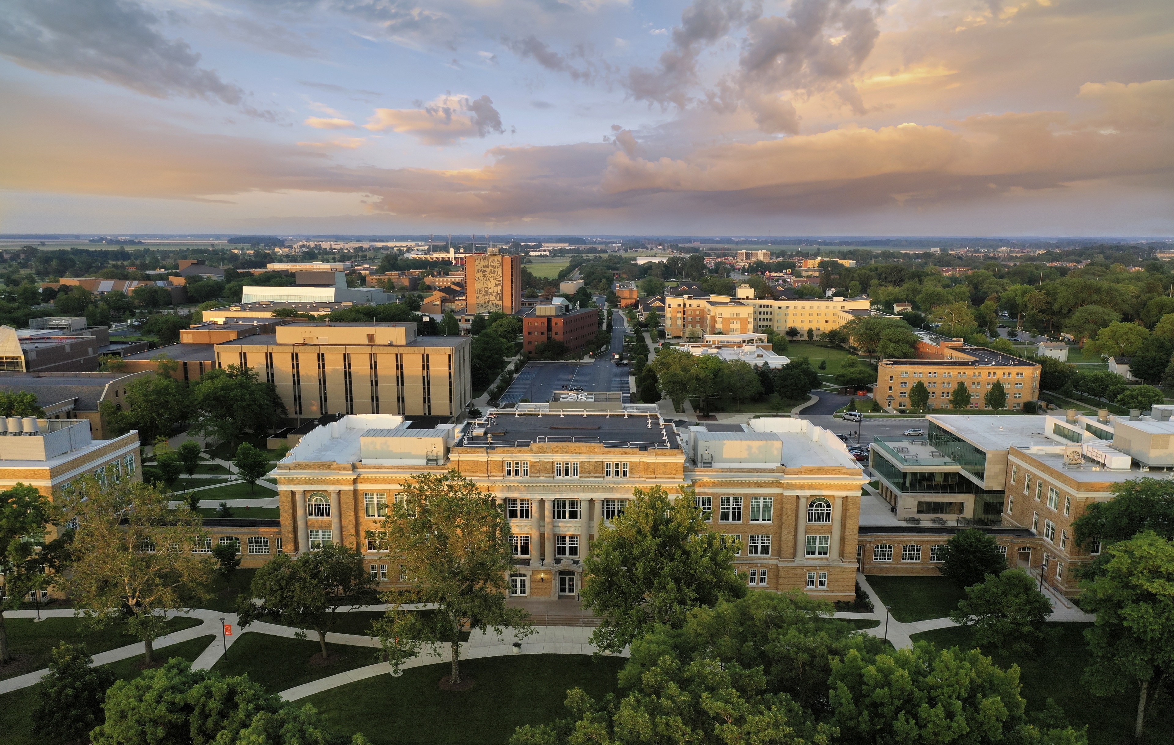 Dron University Hall 2022