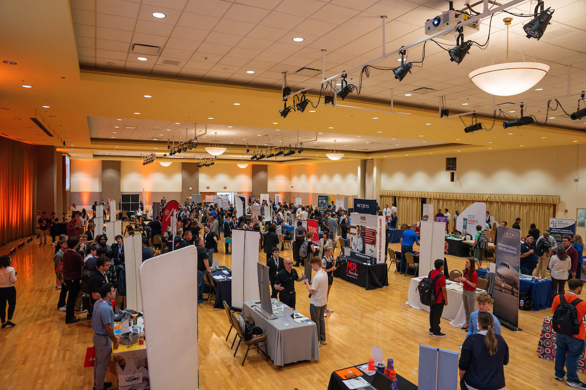 An overall photo of a career expo at BGSU