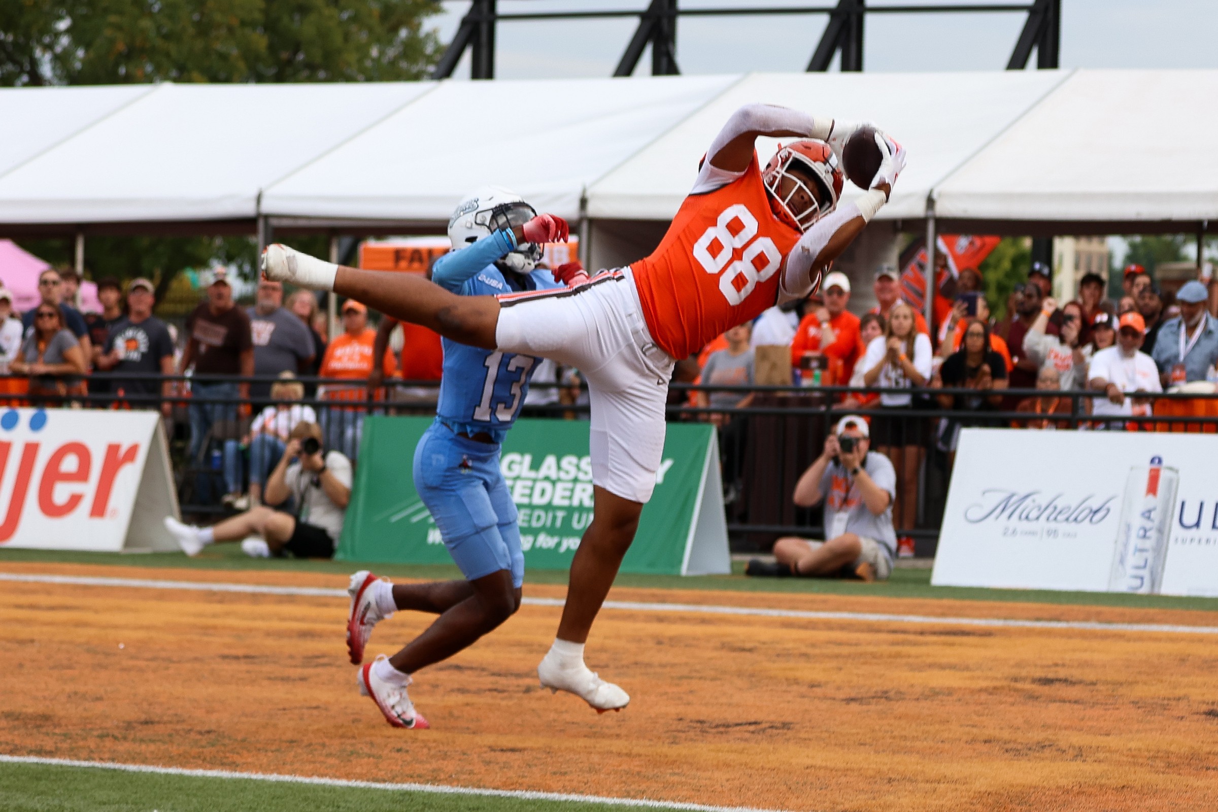 A BGSU player catches for a touchdown